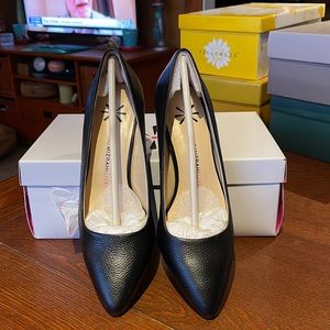 Isaac Mizrahi Live! Pebble Leather Classic Pump